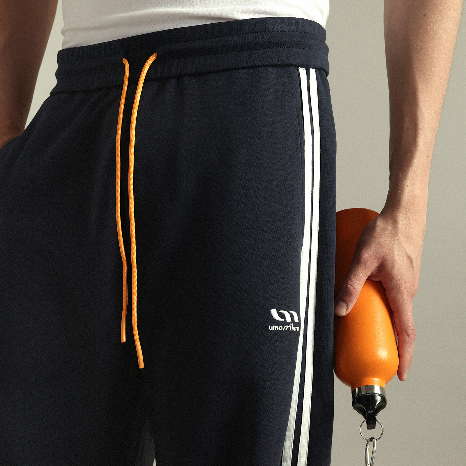 UMAMIISM美式运动条纹卫裤新款