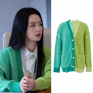 周也明星同款拼色长袖设计感V领针织衫春秋新款简约开衫百搭毛衣