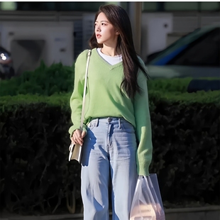 骄阳似火赵今麦同款绿色复古简约V领长袖针织衫宽松百搭学生毛衣