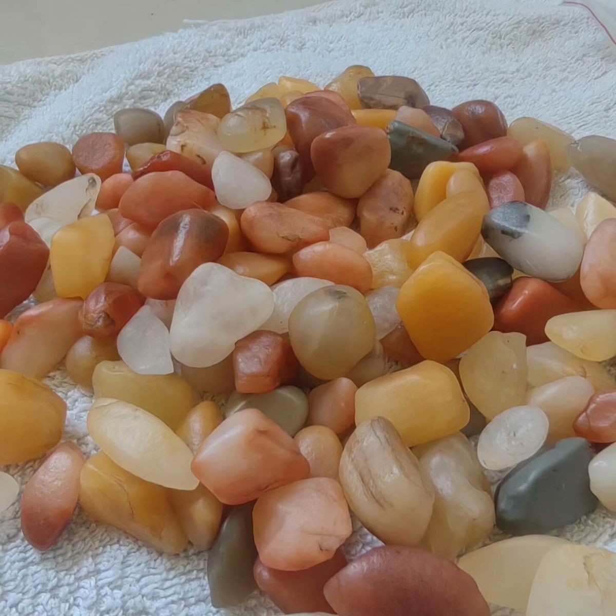 玉石原石 金丝玉 宝贝来自新疆克拉玛依乌尔禾魔鬼城附近戈壁滩