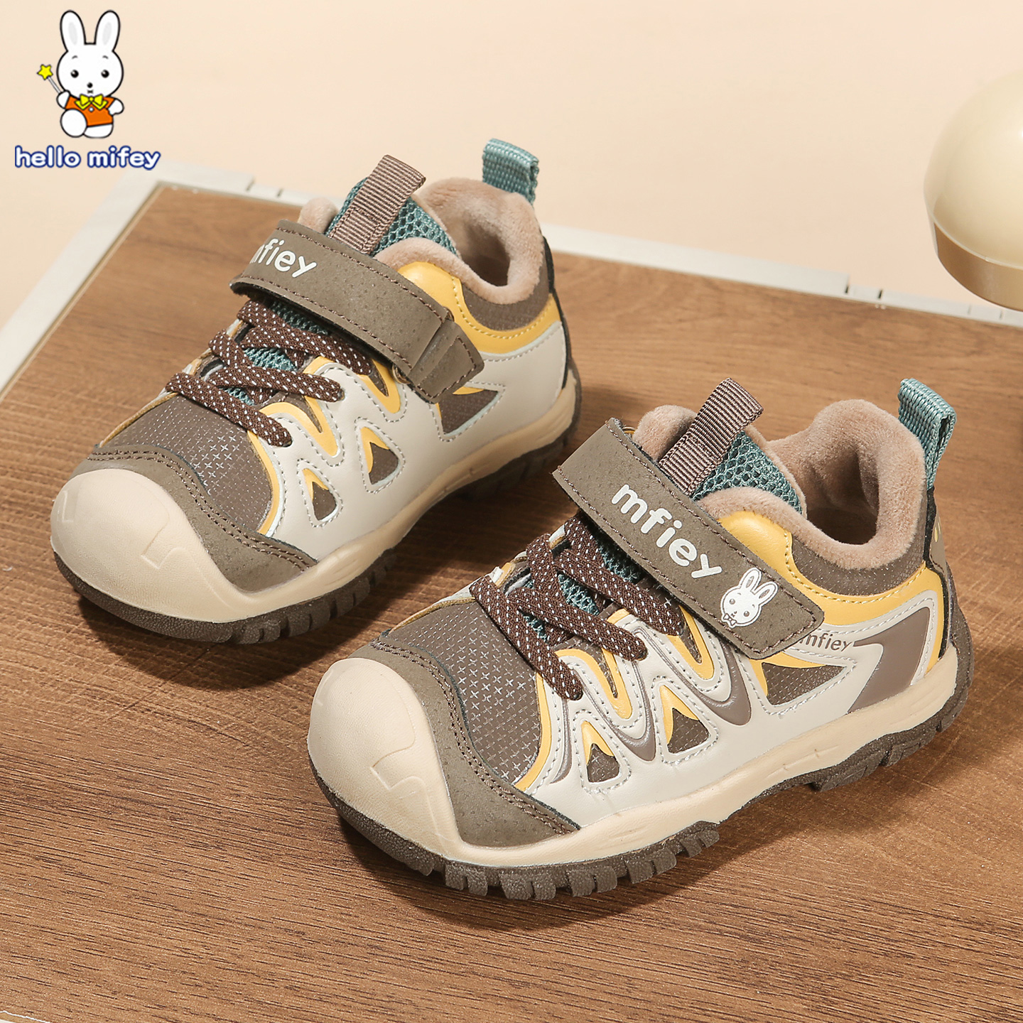 小兔米菲冬季男童加绒运动棉鞋