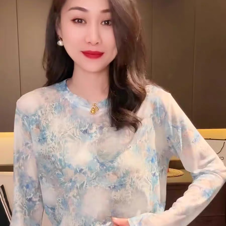 蓝色扎染印花碎花网纱长袖T恤女夏2025新款薄款宽松罩衫防晒上衣
