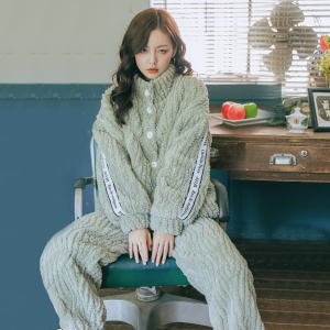 月子服秋冬季款加厚加绒珊瑚绒产后喂奶哺乳孕妇睡衣女冬季怀孕期
