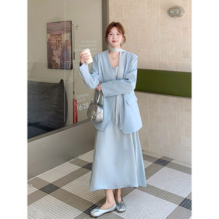 浅蓝色西装吊带连衣裙套装女春秋韩系绝美清纯系两件套贵气感御姐