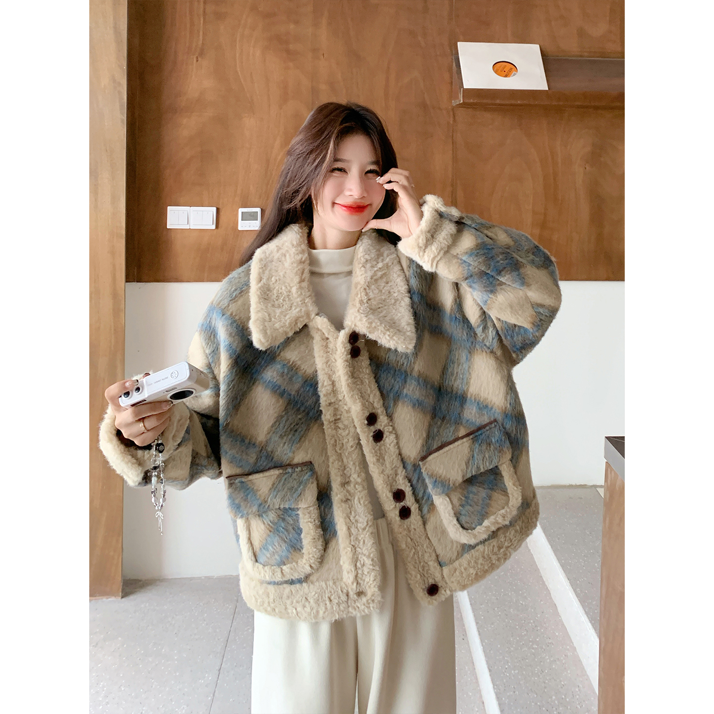 韩版格子羊羔绒毛呢外套女2025年秋冬季新款显瘦加棉加厚呢子大衣