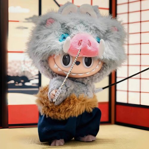 Labubu鬼灭之刃伊之助包包挂件蝴蝶忍拉布布娃衣套装生日礼物