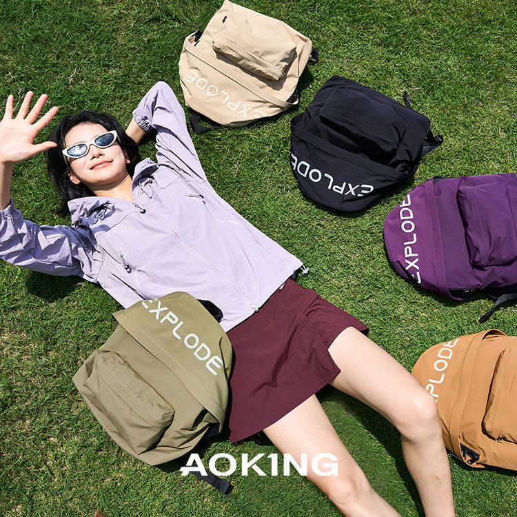 AOKING新款休闲旅行轻便户外尼龙背包女防泼水大容量学生背包