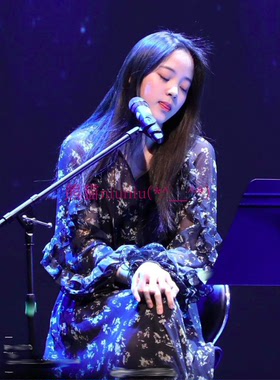 纯YD带biao！欧阳娜娜秀 M家 雪纺荷叶边印花连衣裙