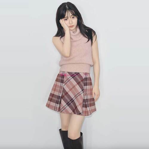 高领无袖套头纯色温柔针织背心