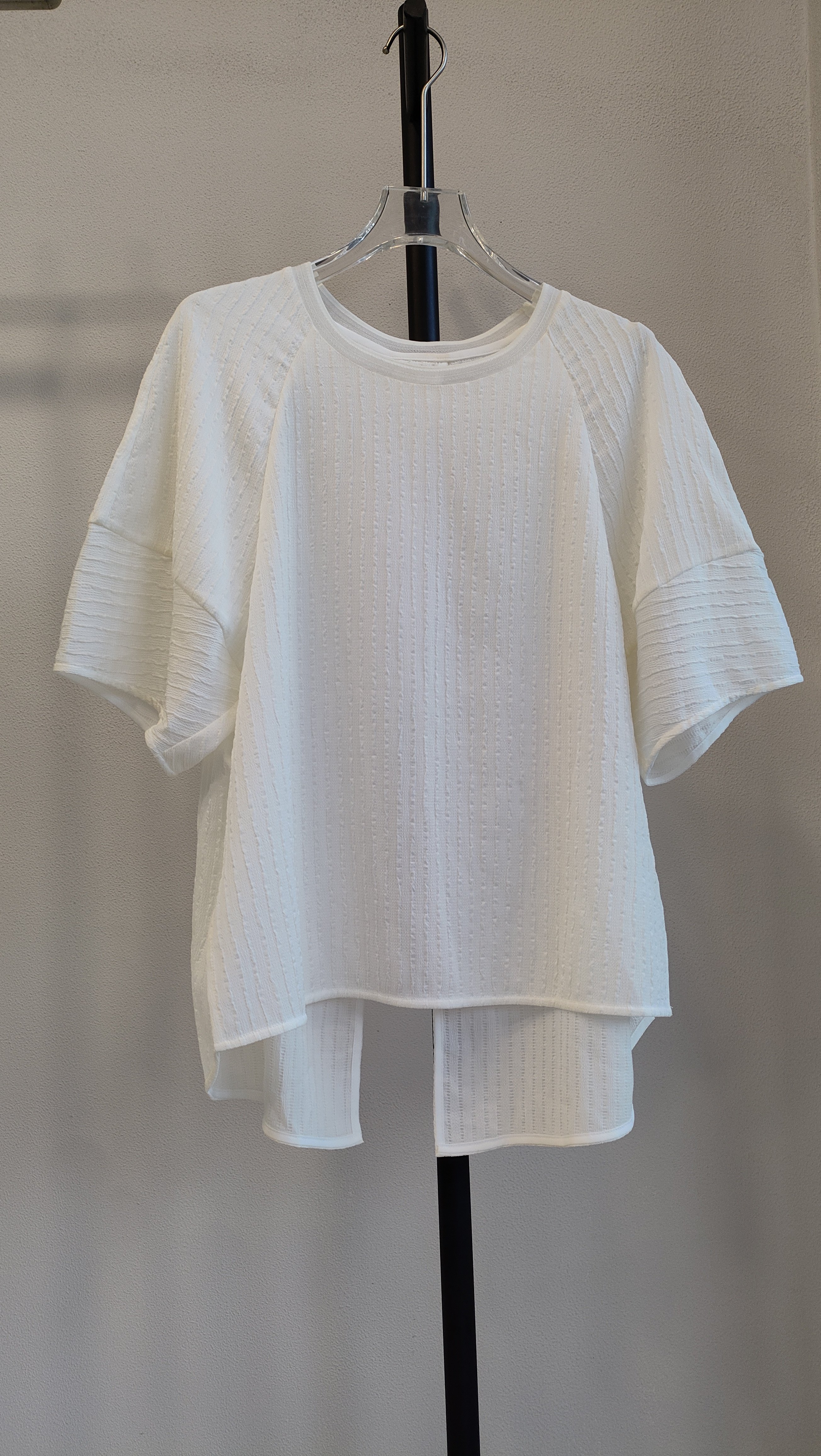 27正品剪标亏清 夏装上新 白色圆领设计感后背开叉短袖衬衫女