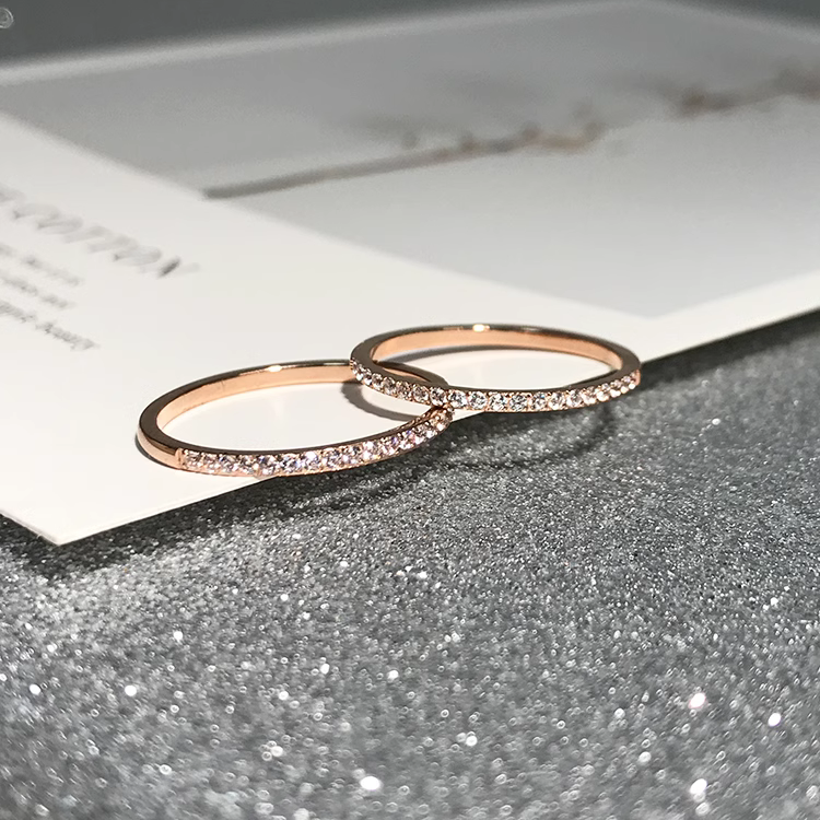 钛钢不掉色不掉钻镀18K戒指时尚个性小钻戒极细排钻锆石叠戴ins潮