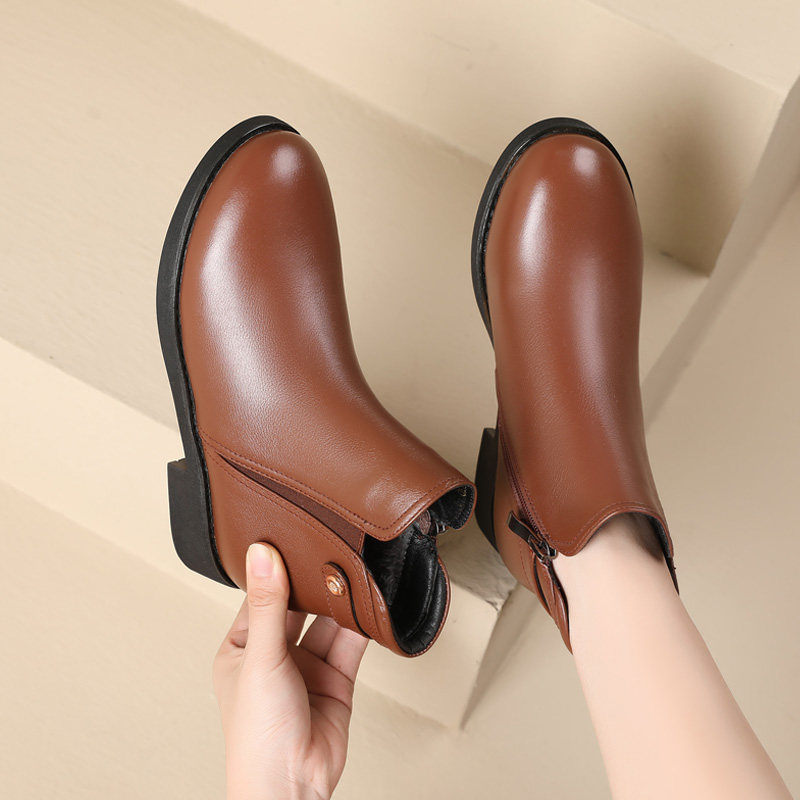 大码女靴子41一43新款短鞋真皮加肥宽胖脚鞋真皮秋冬季平底单棉靴,女鞋,时装靴,淘宝优惠券,粉丝福利购,淘宝优惠卷