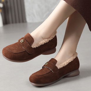 乐福鞋 大码 秋冬2025真皮品牌平底妈妈棉鞋 43外穿胖脚宽肥爆款 女鞋