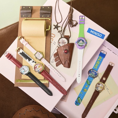 新品 名创优品MINISO迪士尼玩具总动员系列腕表盲盒潮玩手表