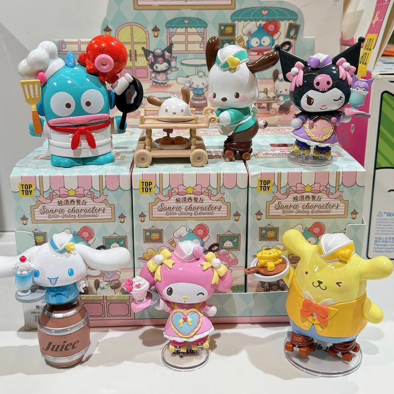 现货TOPTOY三丽鸥家族轮滑西餐厅盲盒潮玩手办公仔酷洛米礼物摆件