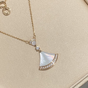 不掉色s925纯银镀18k真金项链女款吊坠2026新款轻奢扇形锁骨链