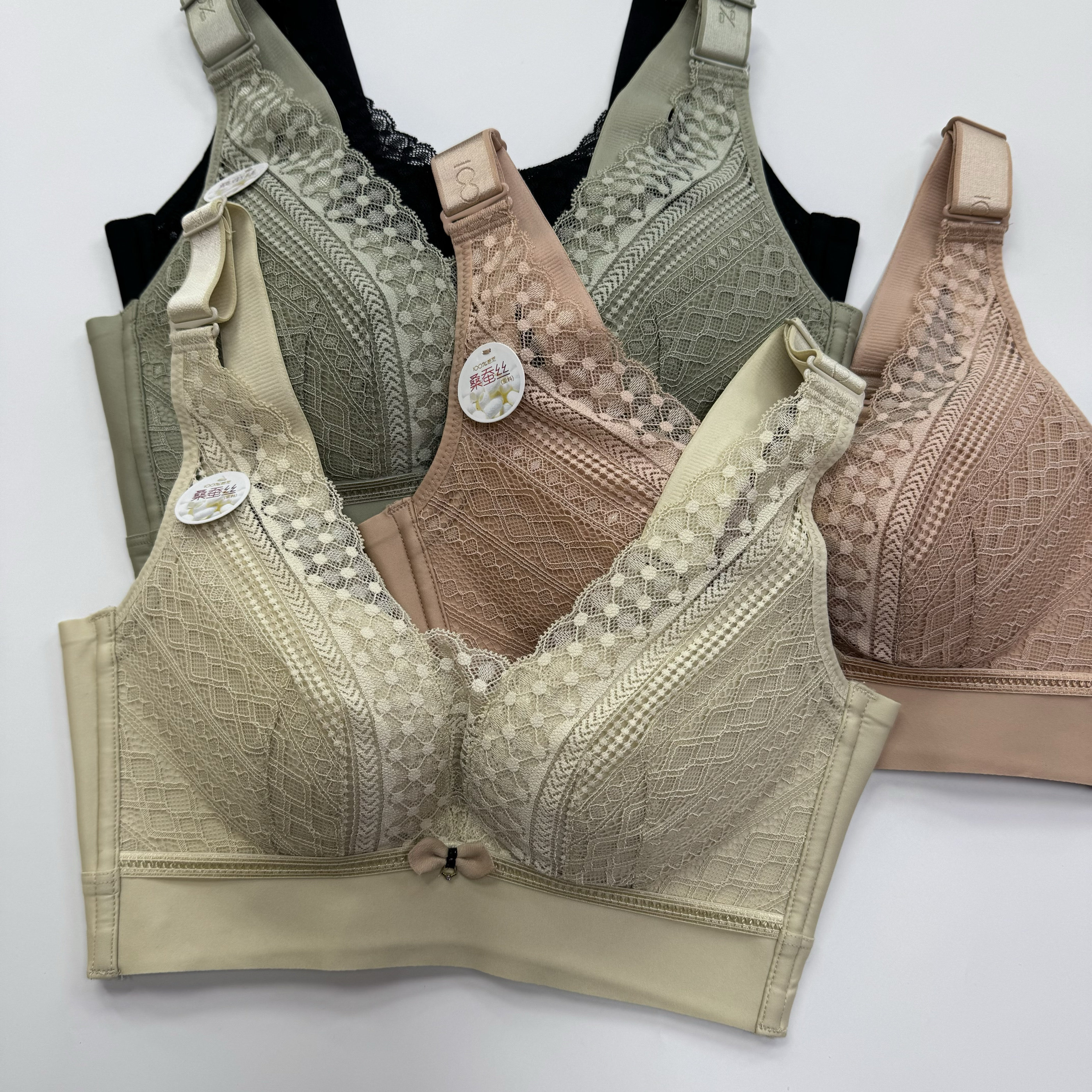 代*购某百感觉深V抹胸内衣聚拢无钢圈中厚B杯文胸 收副乳6006