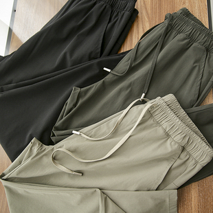 春夏通勤百搭休闲长裤 爽滑透气速干 小直筒剪裁 又带来好货了