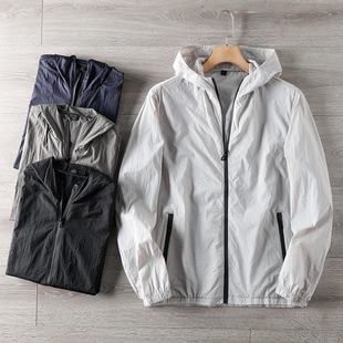 户外机能 薄款 透气 夏季 男防水连帽皮肤衣夹克外套 排汗 轻薄无物