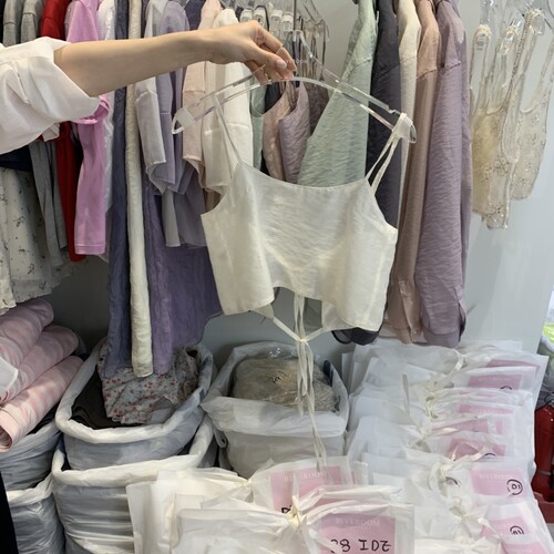 RIVEROOM韩国代购㊣女士新款26春夏热卖推荐吊带背心欧根纱