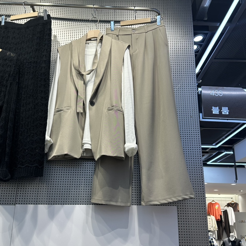 BLOOM-Q韩国直邮㊣女士新款热卖人气25秋冬套装两件套套装