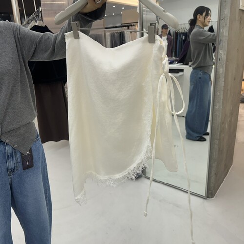 LEPI韩国代购㊣女士26秋季新品推荐真品短裙不对称裹身裙蕾丝
