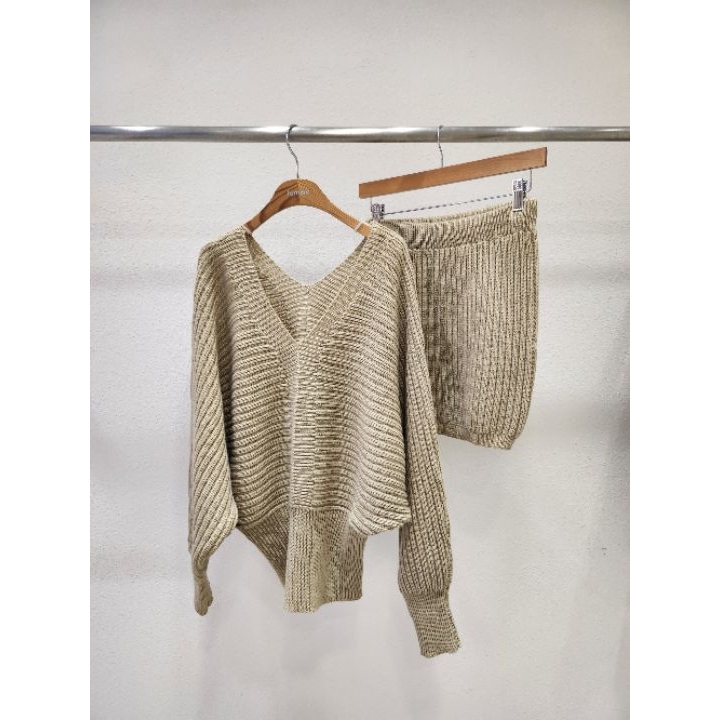 FEMME东大门㊣实拍女士新品人气休闲推荐25秋冬时尚真品套装