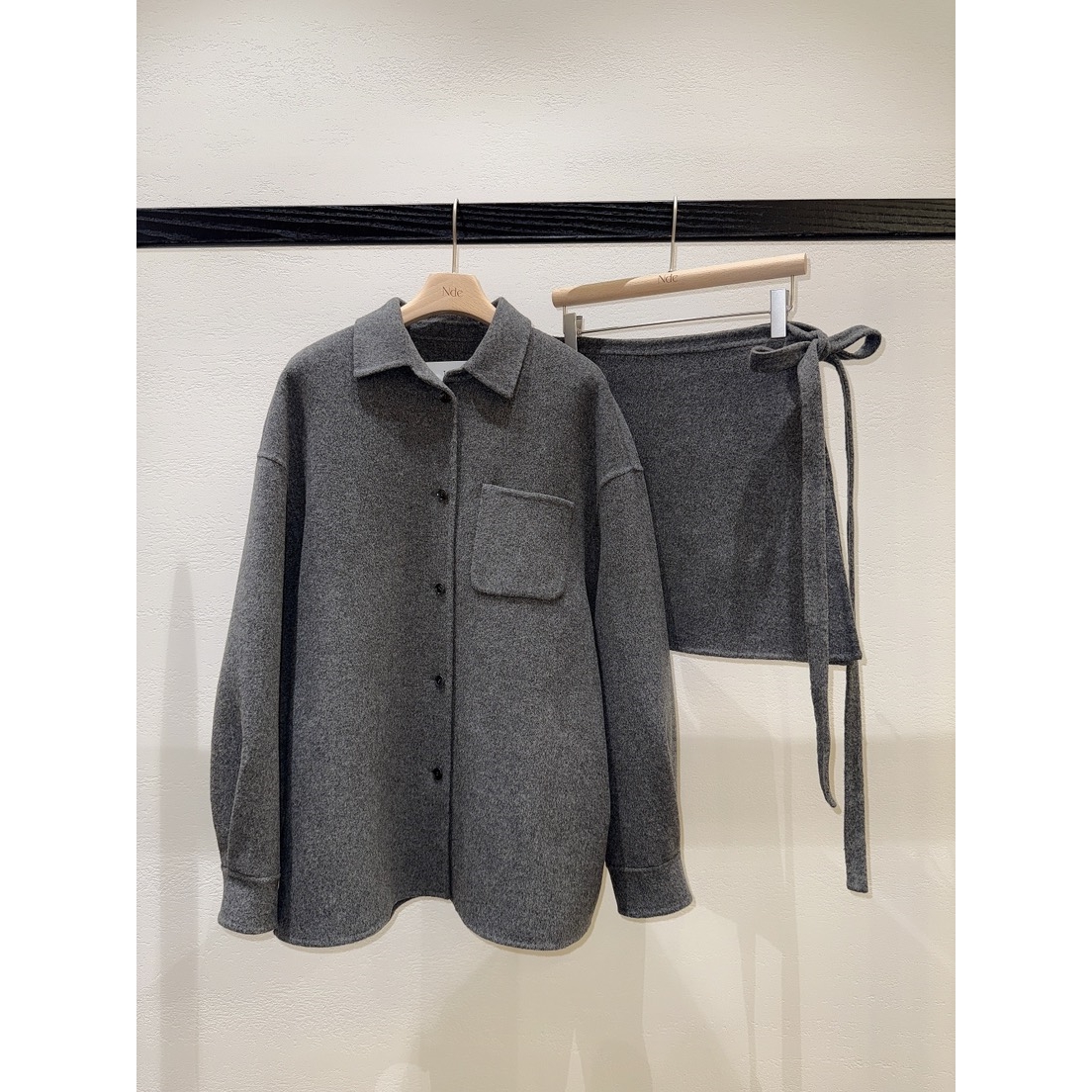 NDE东大门㊣直邮女装新款推荐热卖人气套装不含内搭手工套装