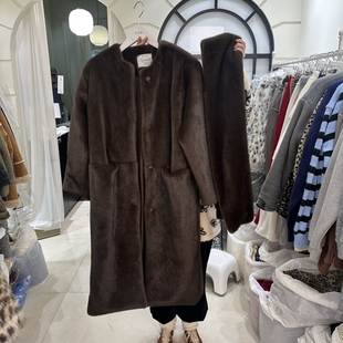 休闲人气25秋冬中长款 新款 大衣含围巾貂皮 IS韩国直邮㊣女装 EGG
