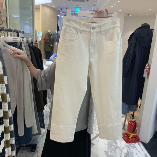 ALMOND㊣东大门代购26秋季新品休闲时尚真品推荐人气热卖短裤