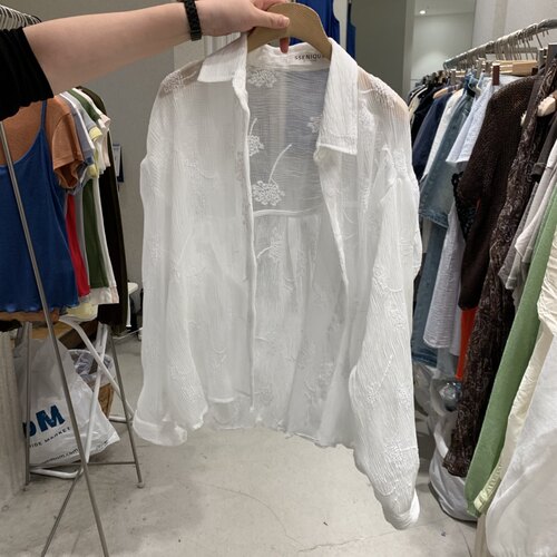 SSENIQUE/SSEMIENNE韩国代购㊣女装新品热卖休闲衬衫刺绣透视