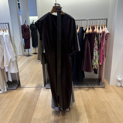 VAN NZILL东大门㊣代购女装新款人气25秋冬热卖连衣裙含腰带