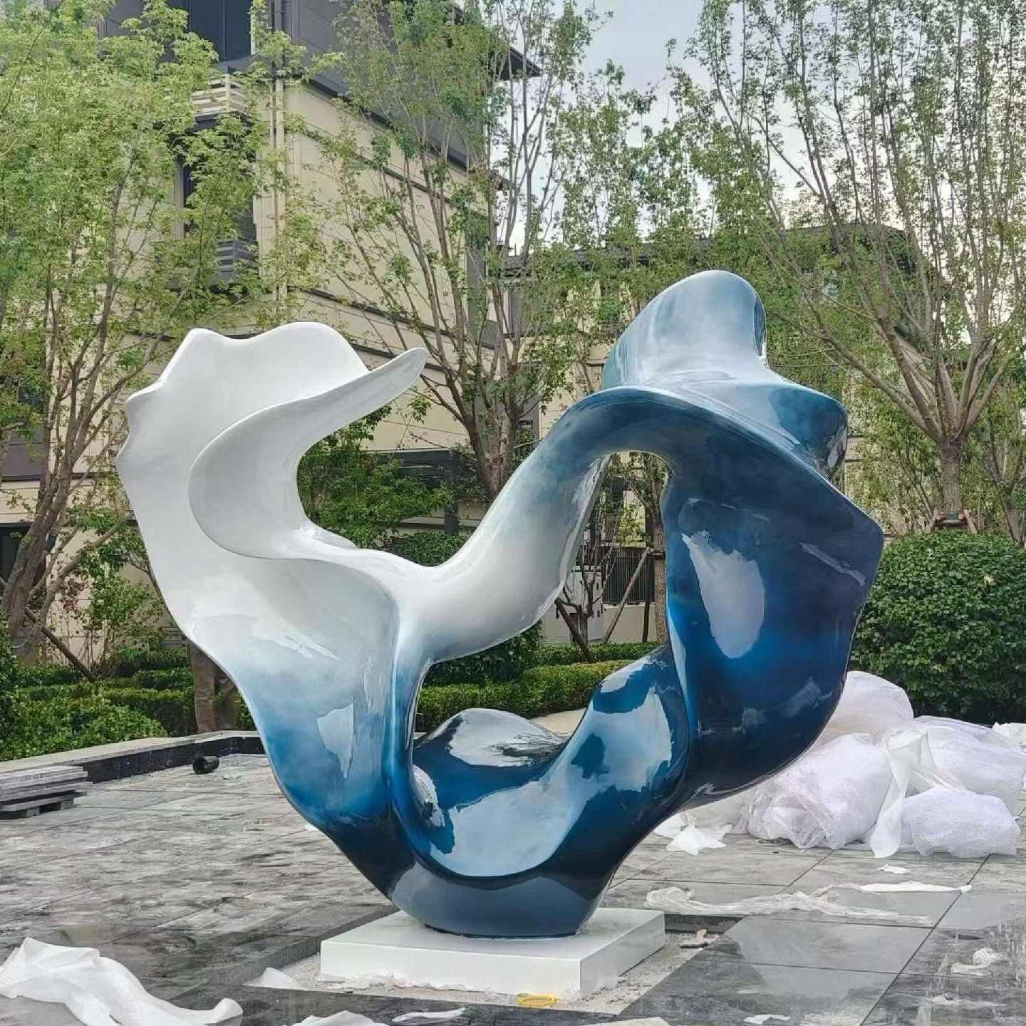 玻璃钢雕塑定制不锈钢装饰模型艺术雕塑户外雕塑渐变异形大型雕塑
