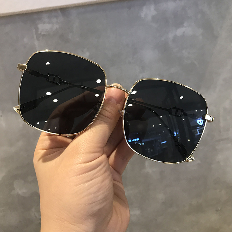 方框大脸显瘦墨镜2020新款潮男女韩版街拍ins圆脸茶色太阳镜开车