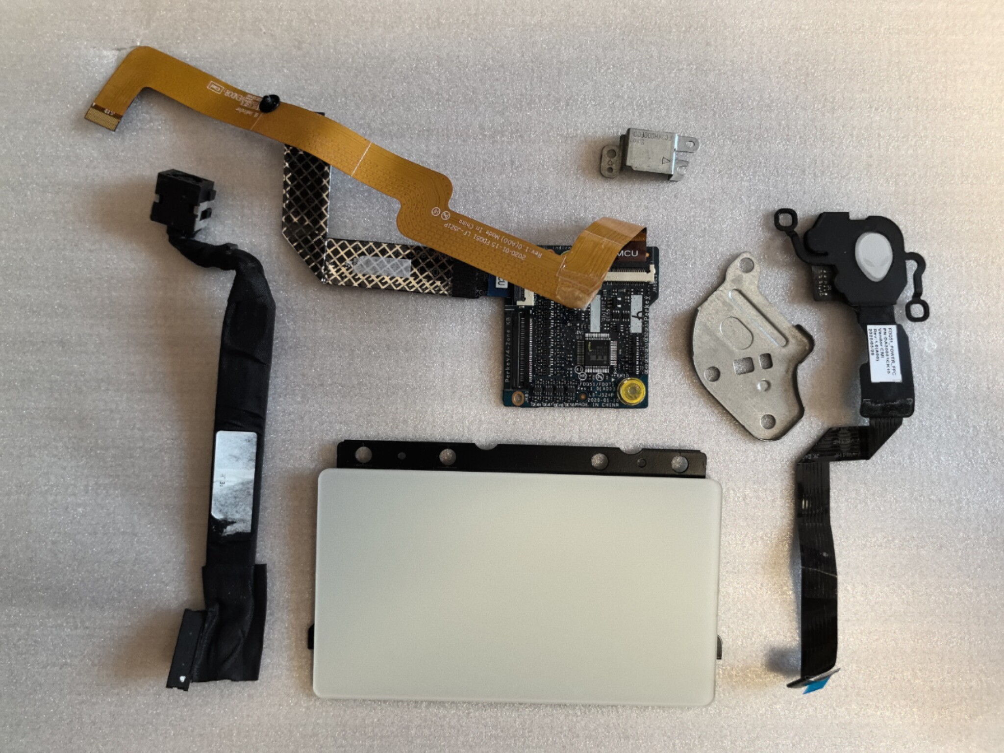 戴尔外星人alienware m15 r2 r3 r4开机板 开关板 排线 触摸板