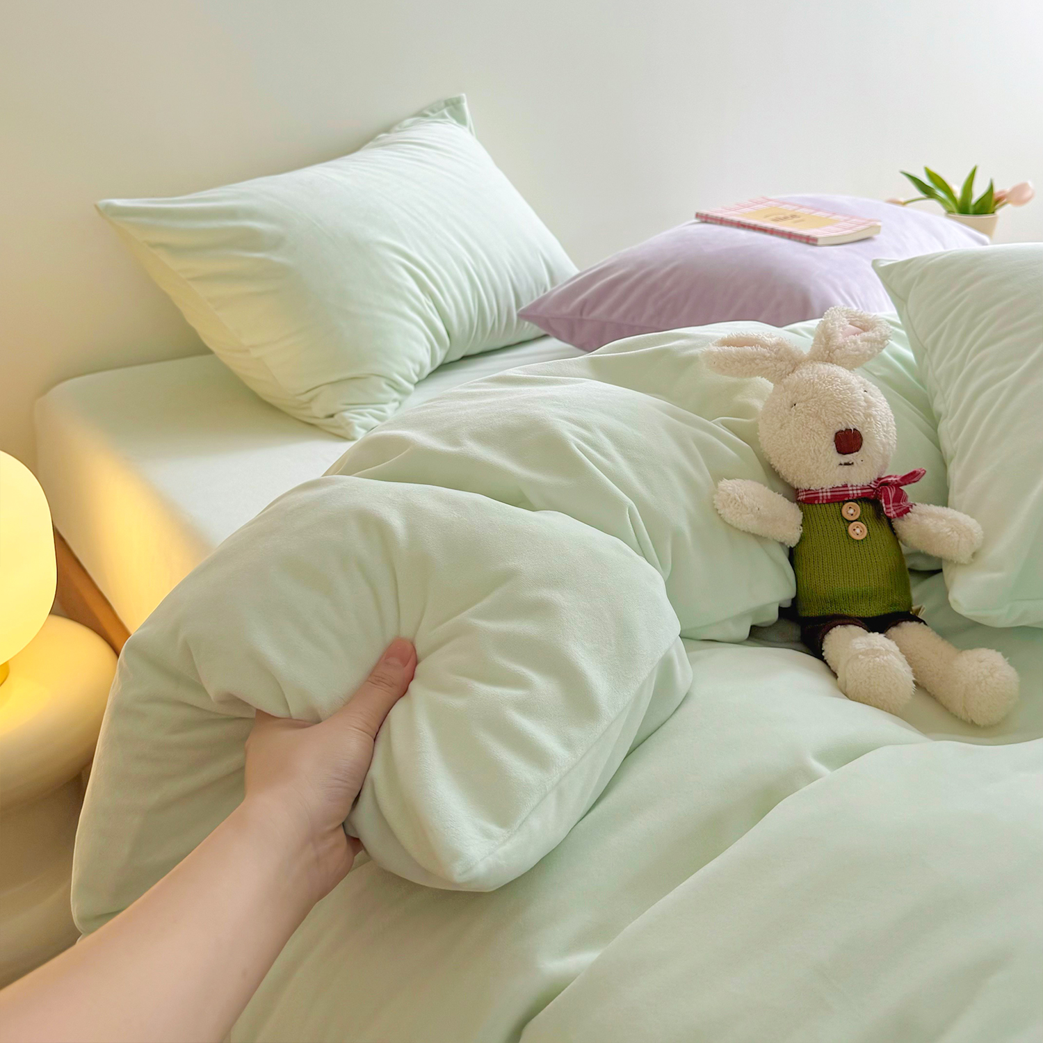 ins风简约纯色百搭超细牛奶绒1.8米床上用品四件套珊瑚绒被套单件