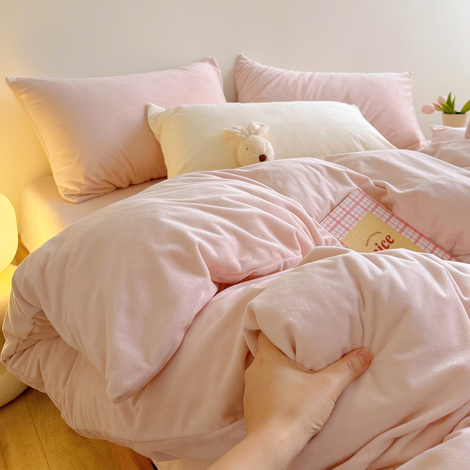 简约纯色秋冬超细牛奶绒被套软糯