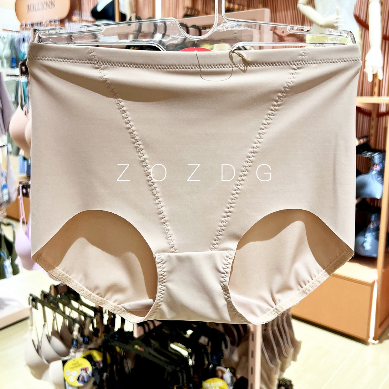 泰国华歌尔无痕高腰无束缚轻薄透气舒适光面简约女三角内裤WU4873,女士内衣/男士内衣/家居服,女三角裤,淘宝优惠券,粉丝福利购,淘宝优惠卷