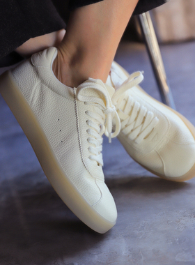壹家shoes001066头层小牛皮3cm德训鞋运动小白鞋休闲显瘦真皮女鞋