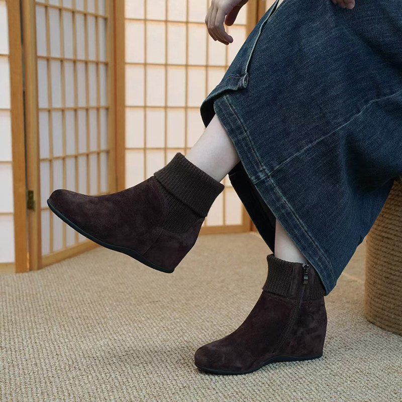 壹家shoes019017羊绒跟高5公分加绒短靴坡跟显瘦2024秋冬百搭女靴