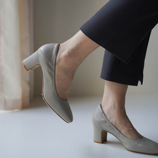壹家shoes060008羊皮6cm粗跟单鞋女极简风通勤高跟鞋春款上新女鞋
