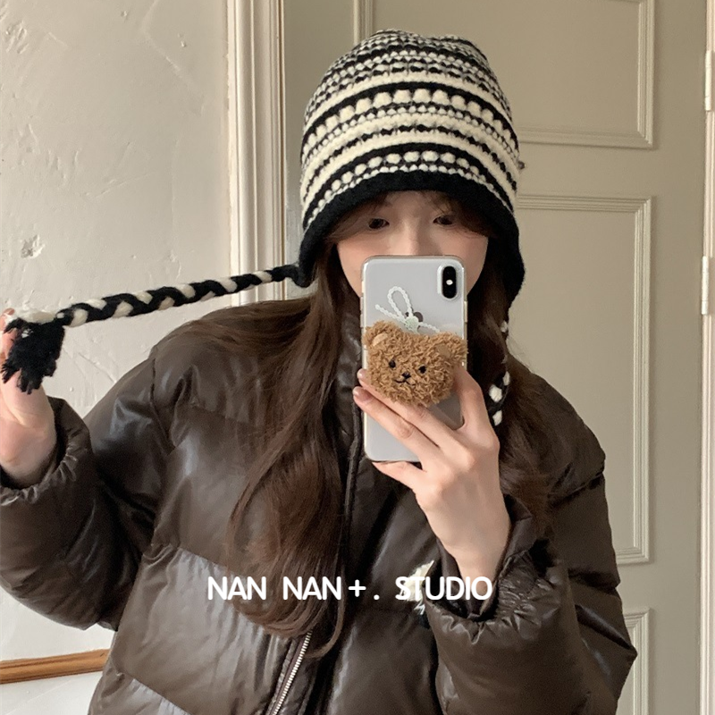 小众拼色编织小辫子护耳帽女冬保暖羊毛混纺复古气质针织毛线帽子