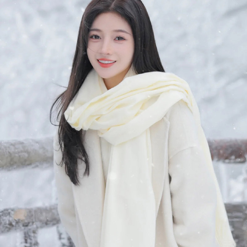 白色围巾冬季女2023新款韩版百搭高级感时尚洋气长款围脖氛围感潮