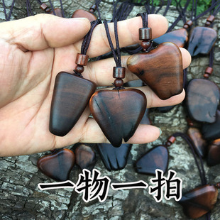 道家法器雷击木枣木随型老料雷焦痕随型无事牌纯手工打磨项链吊坠