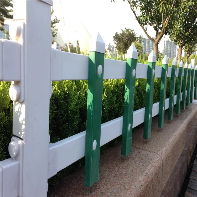 锌钢草坪PVC护栏绿化带隔离栏杆园林防护栏菜园花园篱笆栅栏厂家