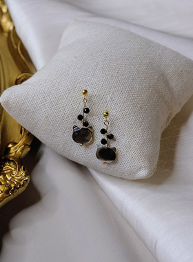 贝壳猫咪绕黑尖晶耳钉925银饰耳环日韩可爱少女耳饰小众设计20411