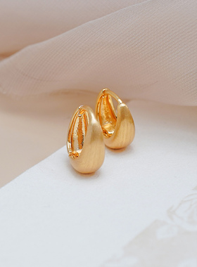 时尚通勤百搭水滴形耳扣小众简约气质耳环高级感气质小耳饰50745