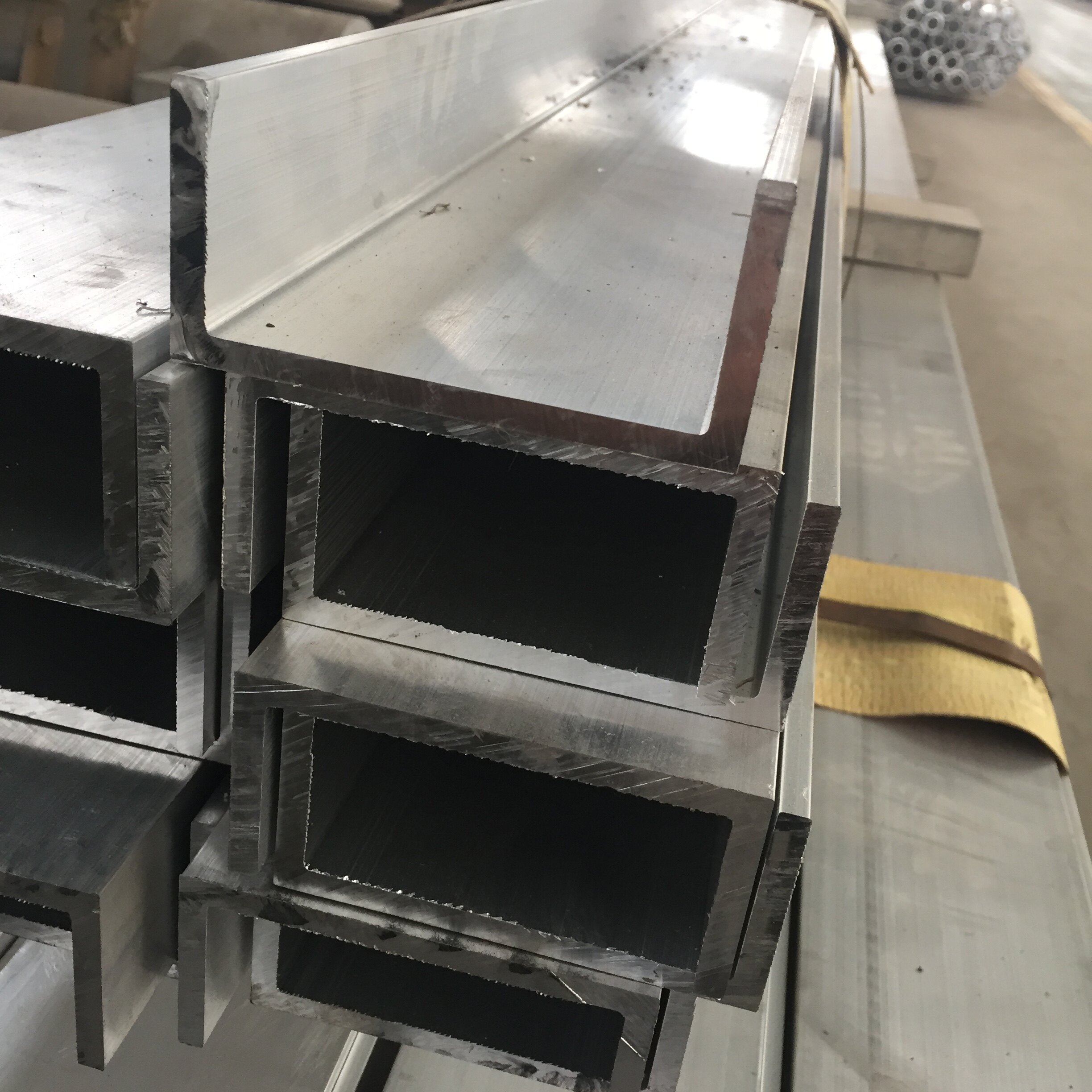 铝合金槽铝 型材 u 型槽 宽127*高51*6mm厚厚 零切割 米价