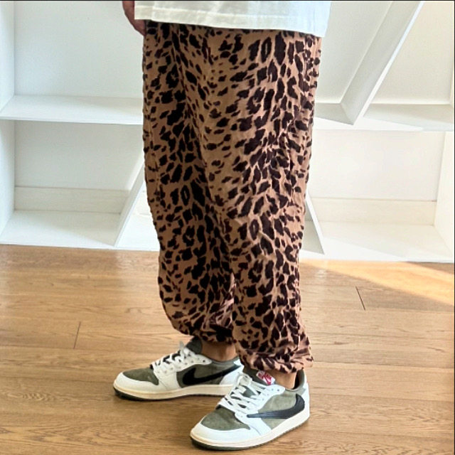 BTTJOB EDC LEOPARD FLOCKY TRACK PANTS 陈冠希运动裤#侧边绳