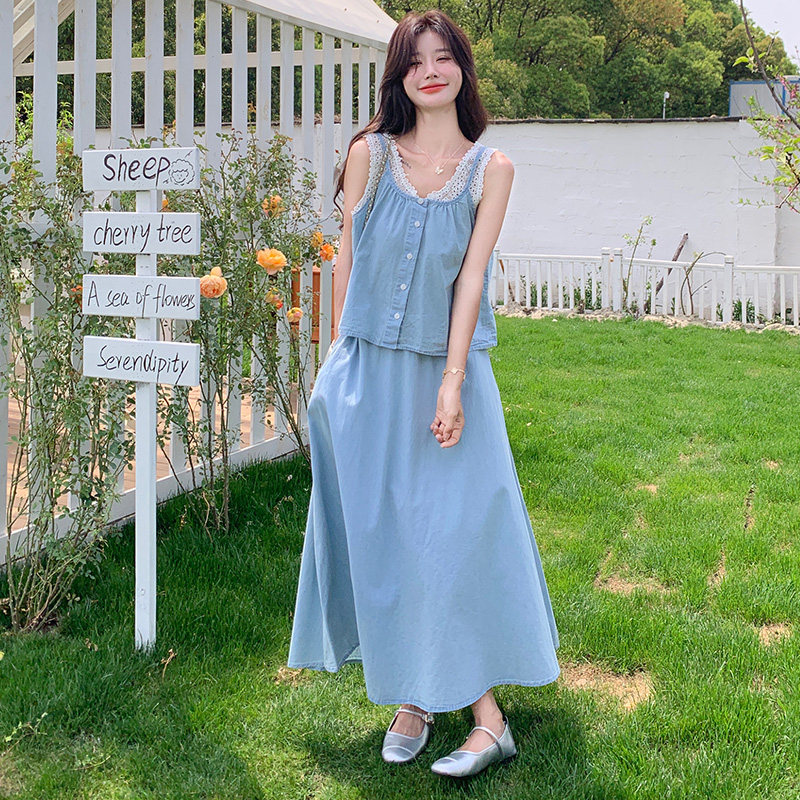 蕾丝拼接无袖牛仔背心半身裙套装女夏2025新款韩系独特绝美两件套图片